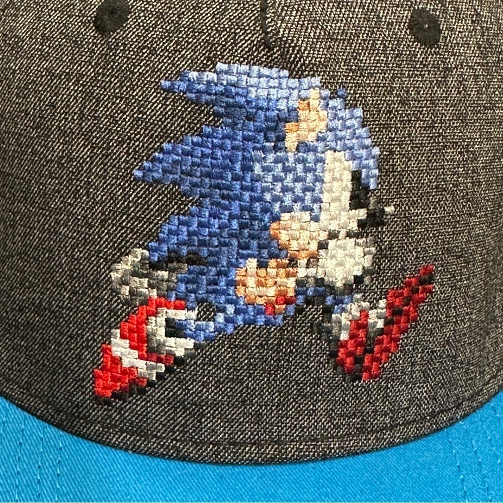 SEGA Sonic the Hedgehog Embroidered Pixelated Snapback Baseball Cap Grey/Blue - Picture 2 of 5
